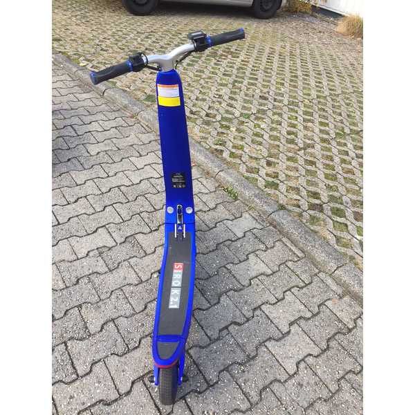 Uebler Si.o K2.1 blau metallic E-Kickscooter